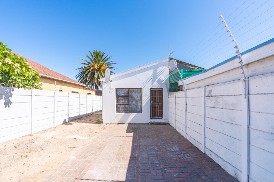 2 Bedroom Property for Sale in Rugby Western Cape